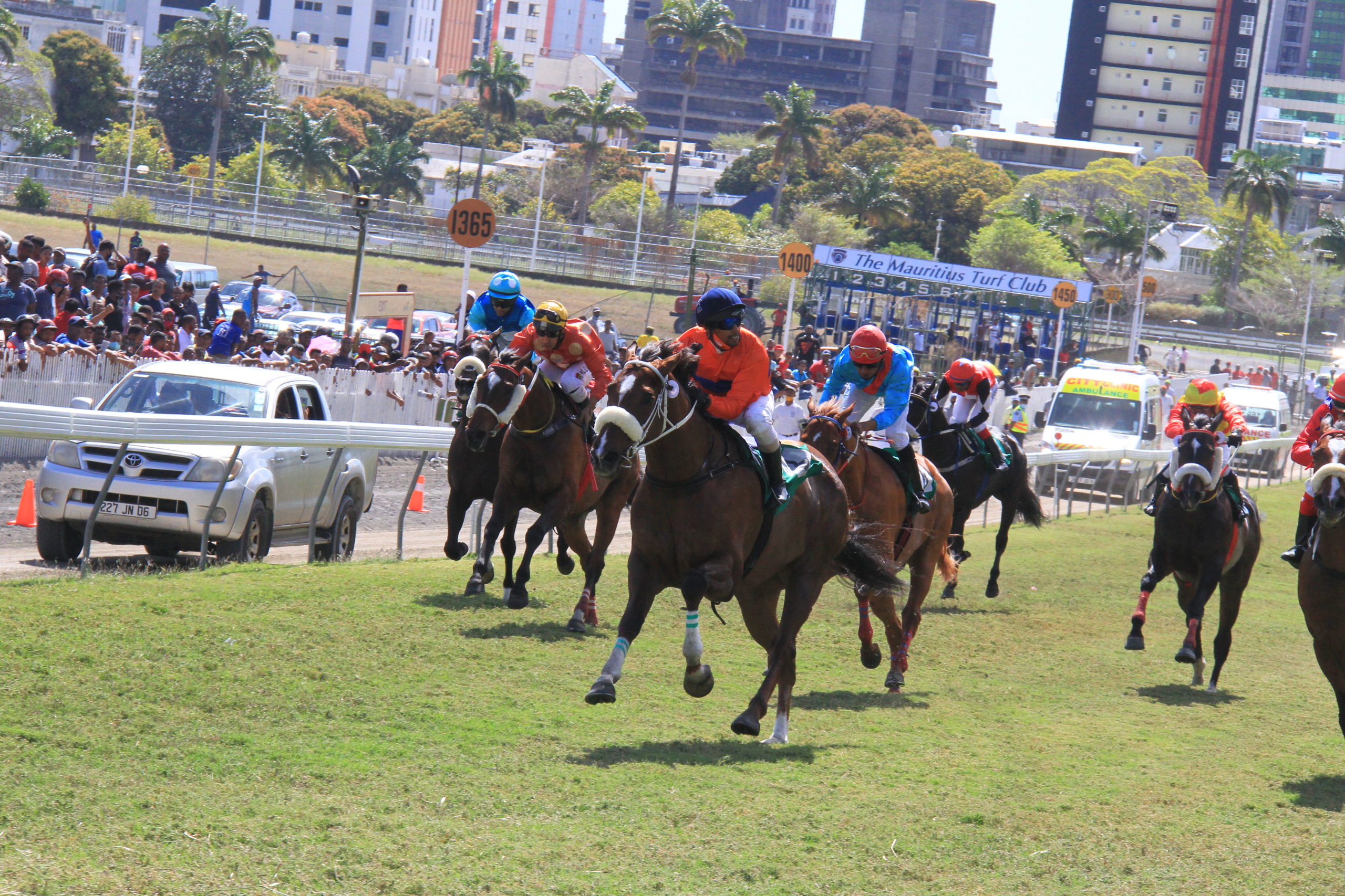 Mauritius Racing Starts Again! | Sporting Post