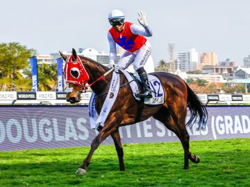 Daughter of Lance, Quid Pro Quo (Smanga Khumalo) has cemented her claims of being the best two-year-old filly in the country (Pic – Candiese Lenferna)