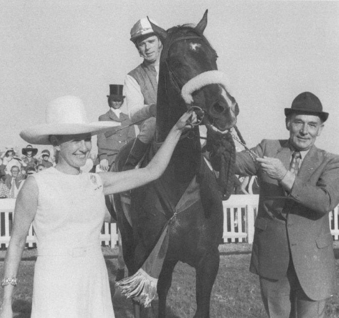 Syd Laird leads Mazarin (Bert Hayden) with owner Mrs Tenderini after the 1971 Durban July win