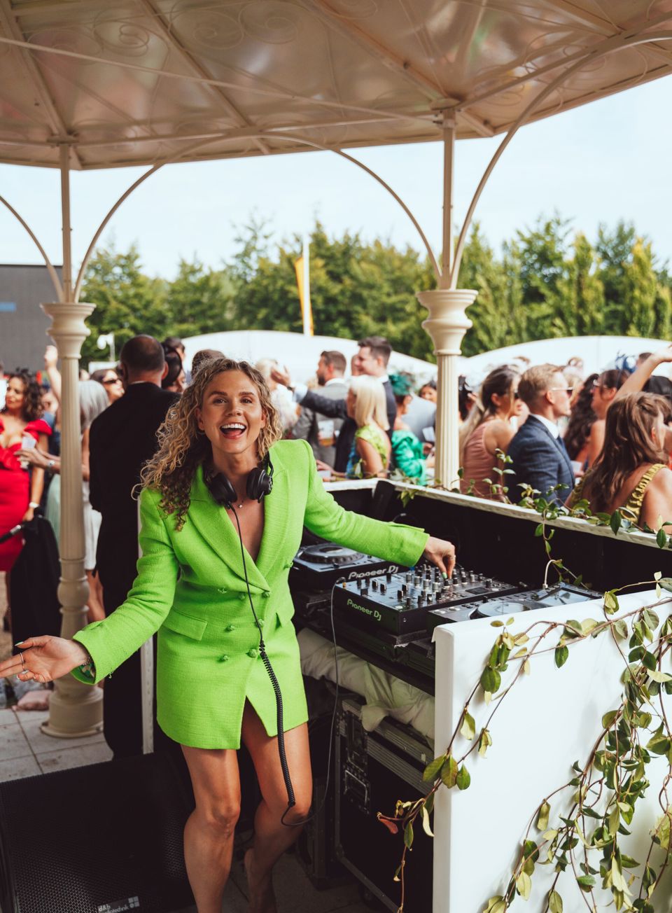 Live music at Goodwood on Thursday - Ladies Day (Pic - Goodwood)