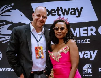 Betway's Jonathan Blumberg with 4Racing CEO Fundi Sithebe (Pic - 4Racing)