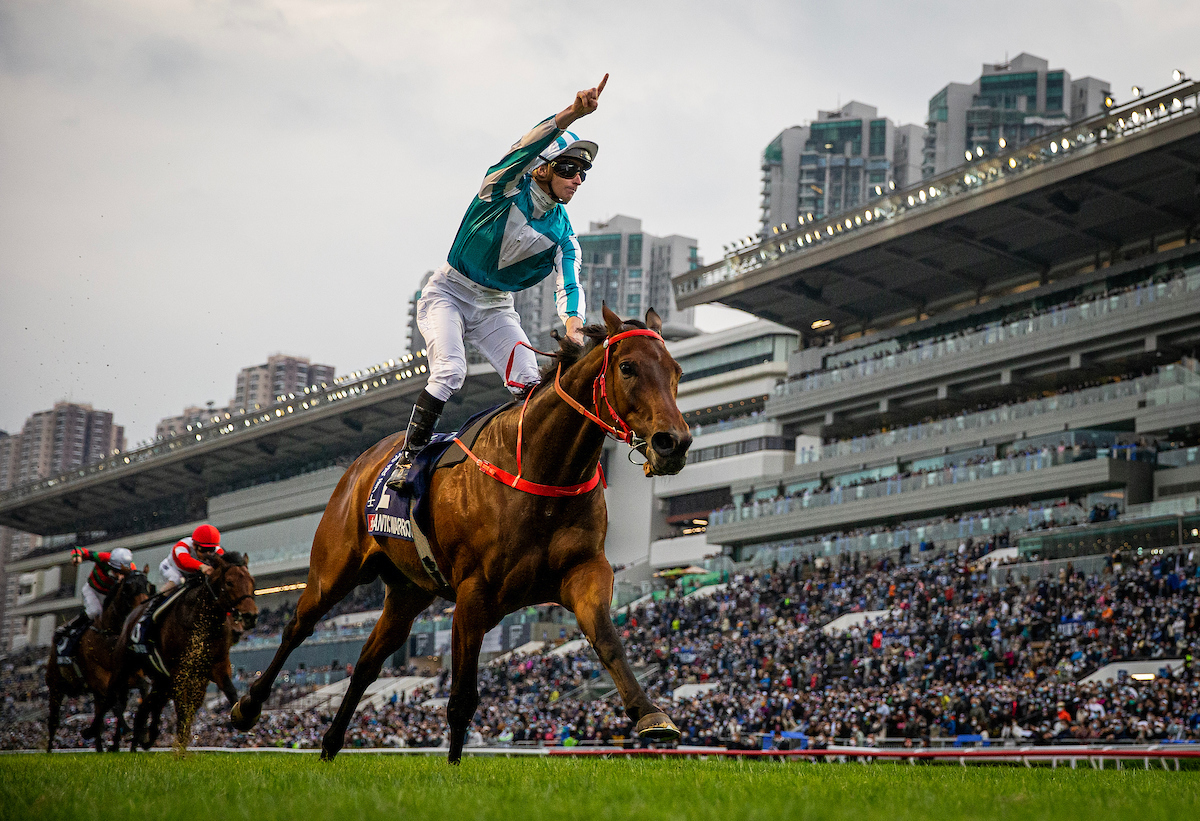 James McDonald has won eight races on Romantic Warrior (Pic - HKJC)