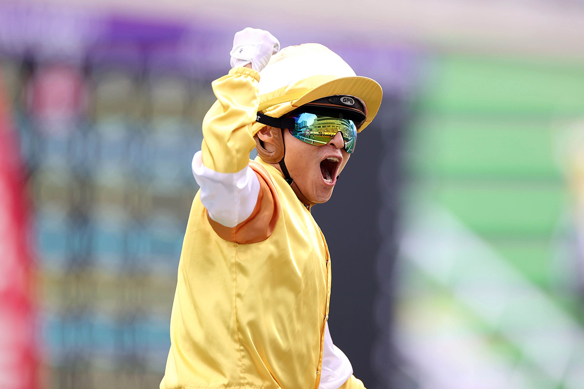 Keith Yeung celebrates the first win of his double last weekend (Pic - HKJC)