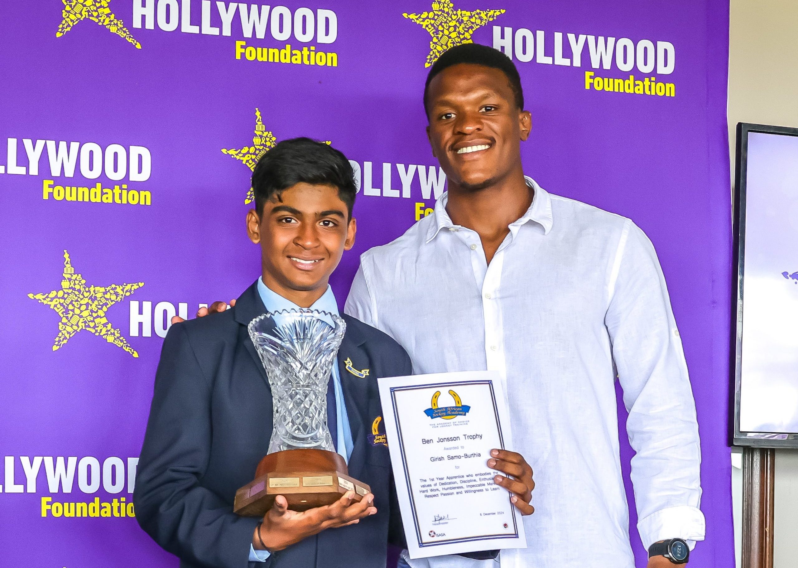 First year apprentice Girish Samo-Burthia receives the Ben Jonsson Trophy (Pic - Candiese Lenferna)