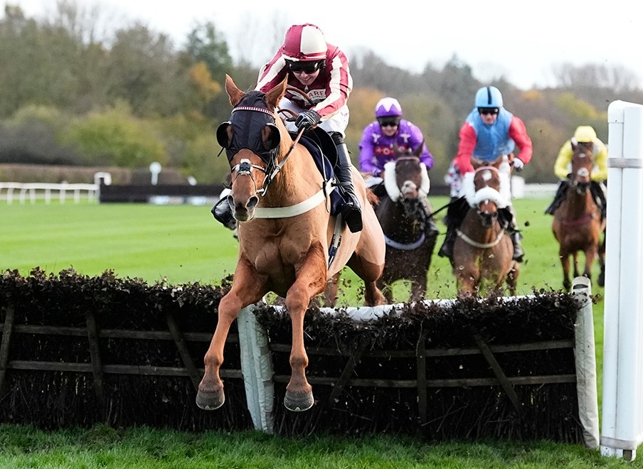 Lingfield Park plays host to the Listed BetUK Quebec Stakes on Tuesday (Pic - Lingfield Park on FB)