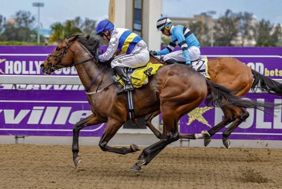 Gimmethegoodlife (Marco van Rensburg) beat Richardthefearless (Tristan Godden) on the poly at Hollywoodbets Greyville (Pic - Candiese Lenferna)