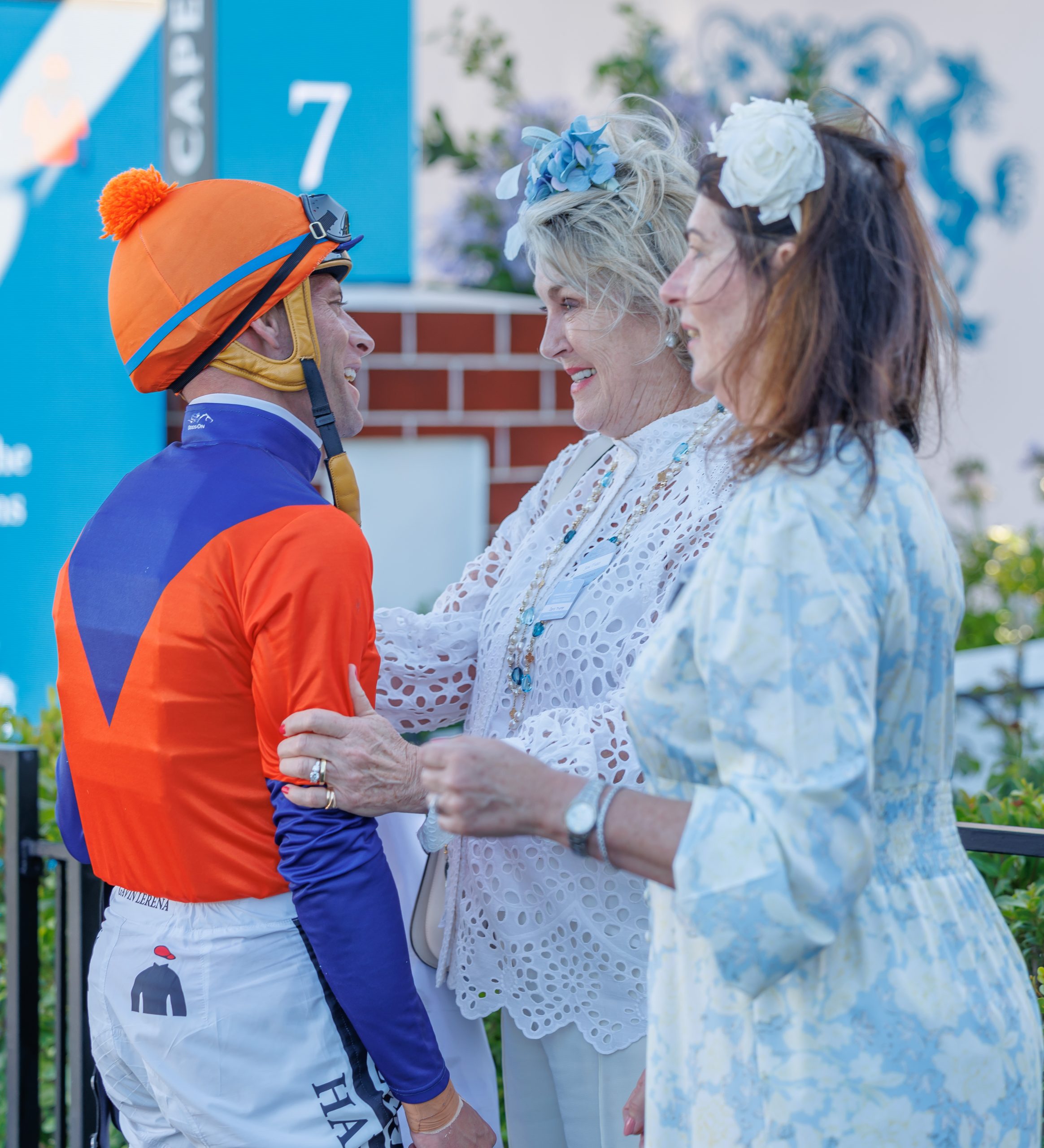 Jane Truter and Jenny Jones congratulate Gavin after his superb ride (Pic - Candiese Lenferna)