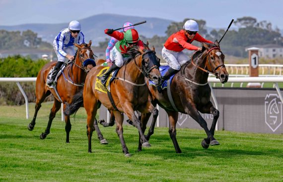 The non-black type Clapham Stakes topped the bill and in a time 0,67 seconds slower than that of the D Stakes contested by runners with an average merit rating of just 62 (Pic - Chase Liebenberg)