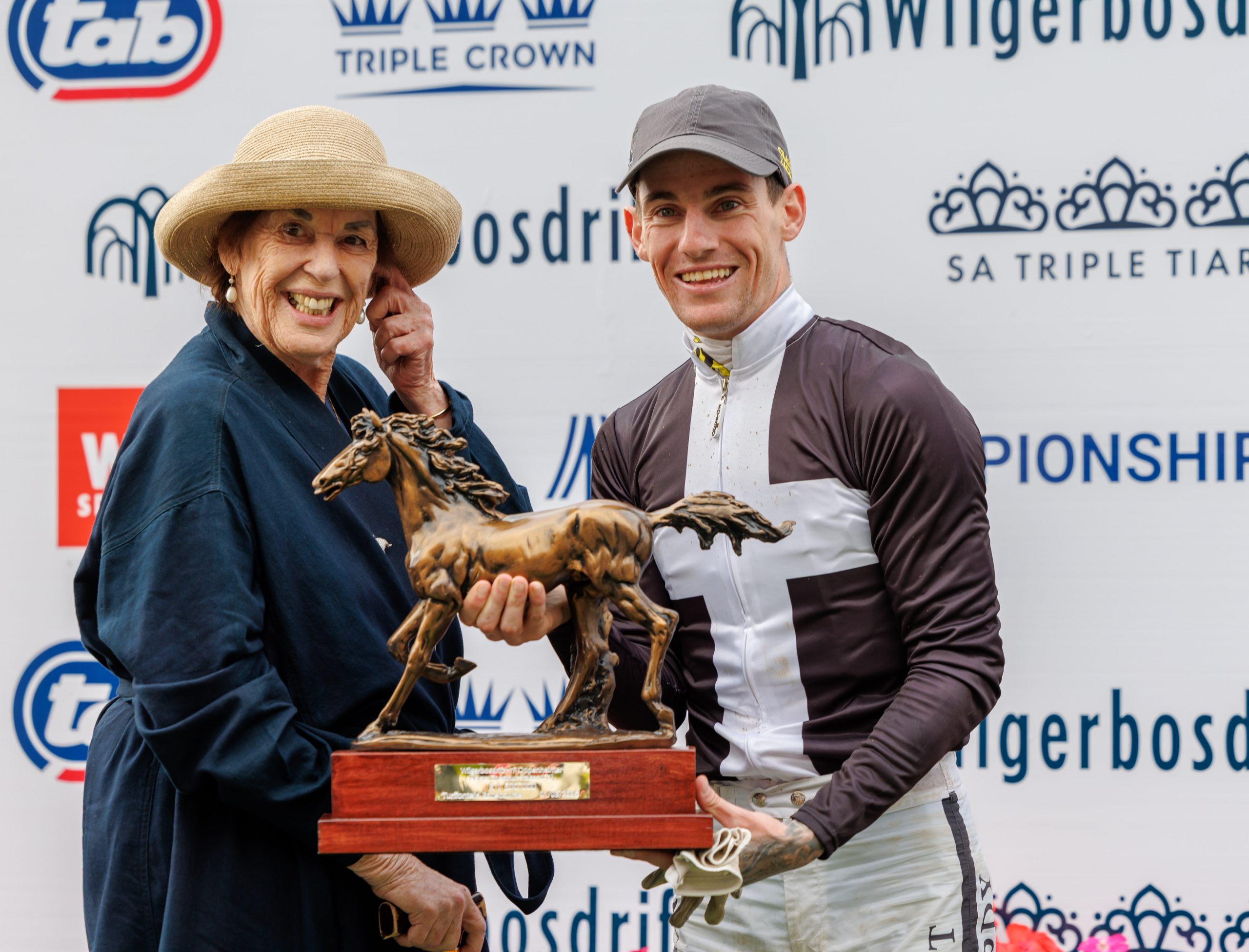 Lady Christine Laidlaw and Craig Zackey enjoy the win (Pic - Candiese Lenferna)